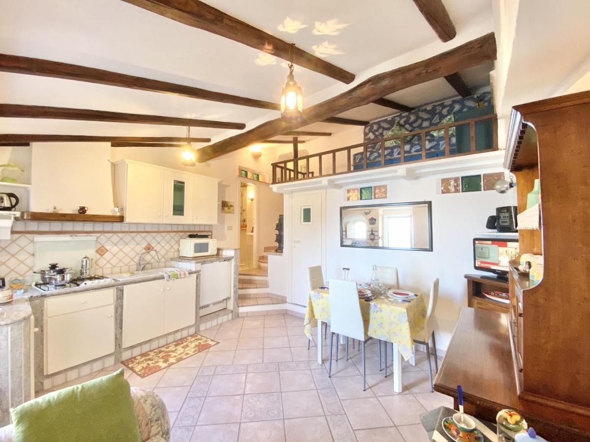 Holidaycasa Gio - In Centro Vista Mare Sperlonga Ngoại thất bức ảnh